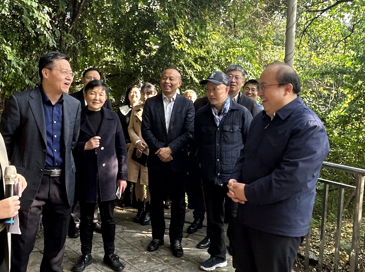 說明: https://news.cqjtu.edu.cn/__local/F/02/FB/38DE5E5842A54D2C509262C132D_7F6A0D8C_805ED.jpg